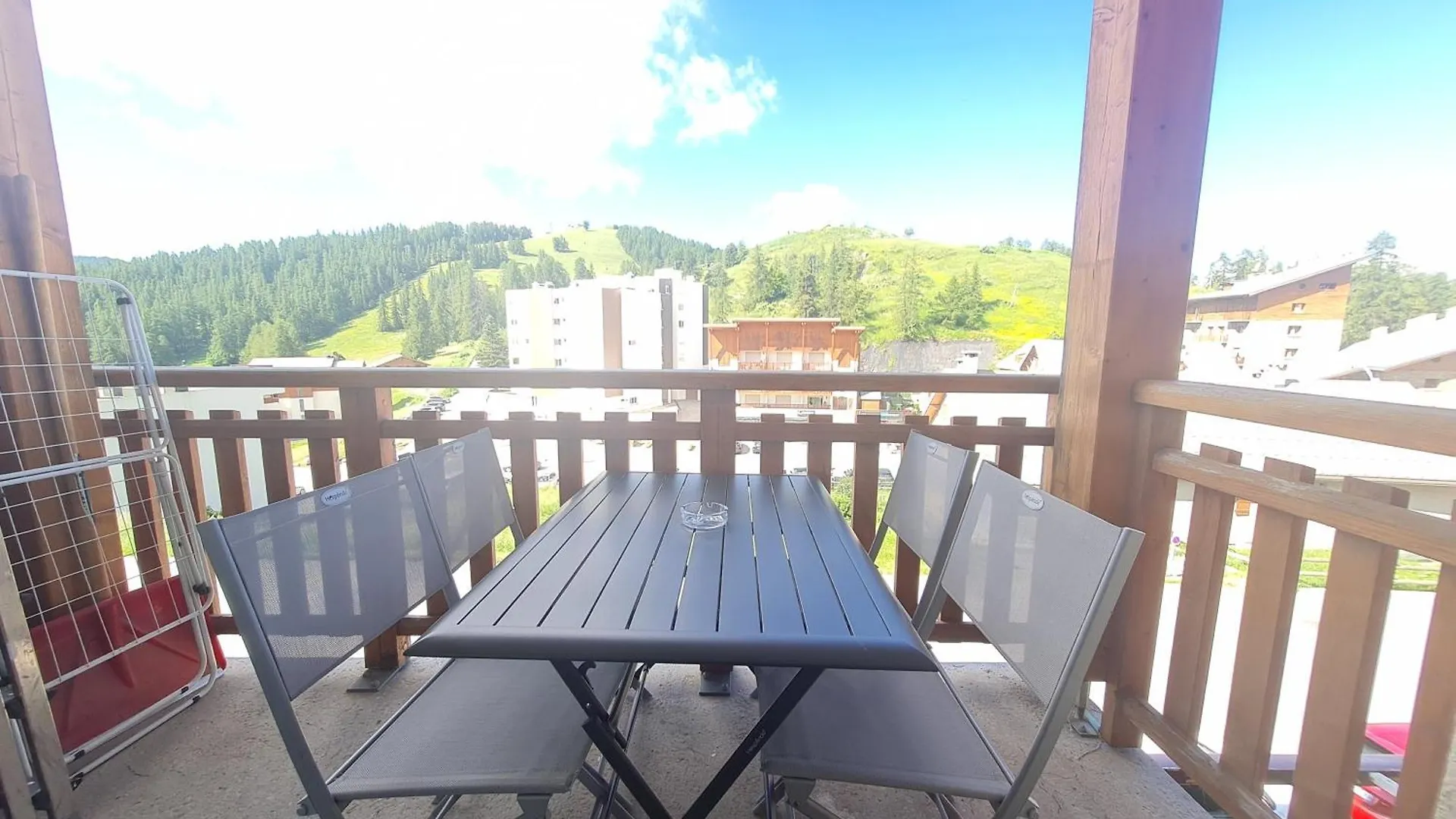 Charmant 2 Pieces Centre Station Valberg